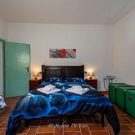 הוילה סרטאנו Il Borgo Del Lupo מראה חיצוני תמונה