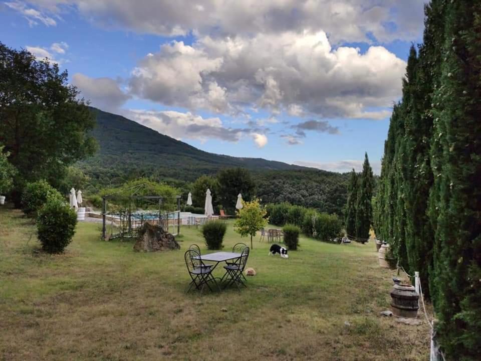 הוילה סרטאנו Il Borgo Del Lupo מראה חיצוני תמונה