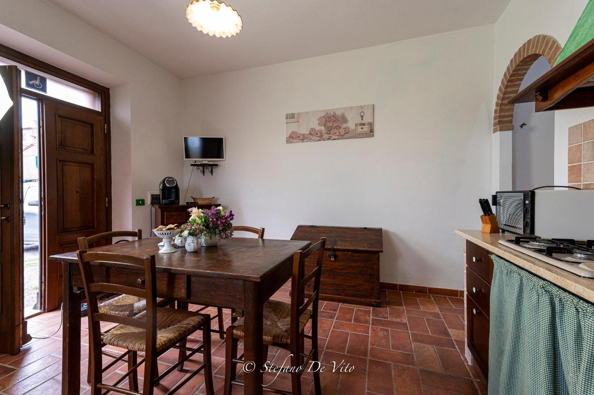 הוילה סרטאנו Il Borgo Del Lupo מראה חיצוני תמונה