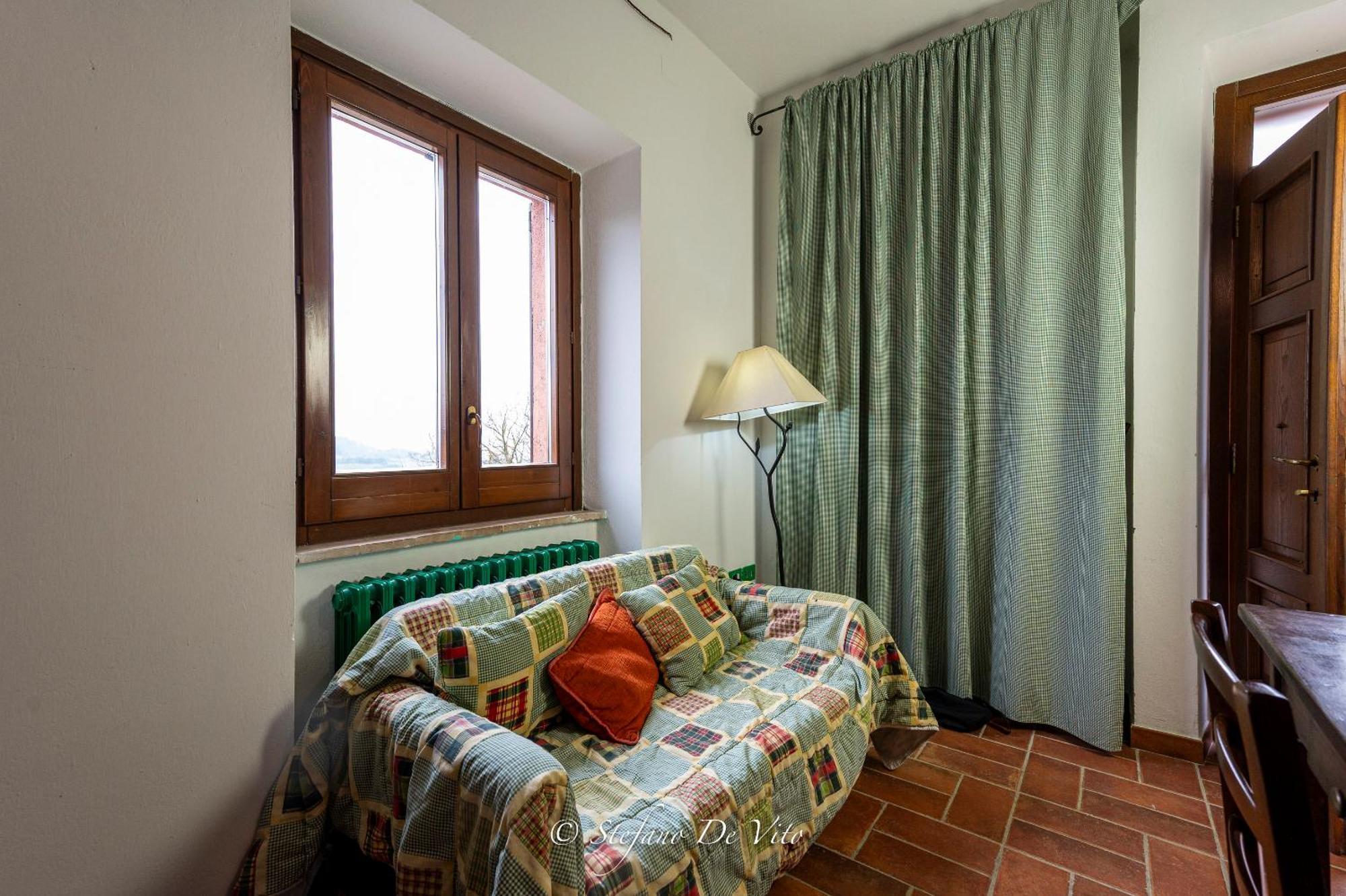 הוילה סרטאנו Il Borgo Del Lupo מראה חיצוני תמונה