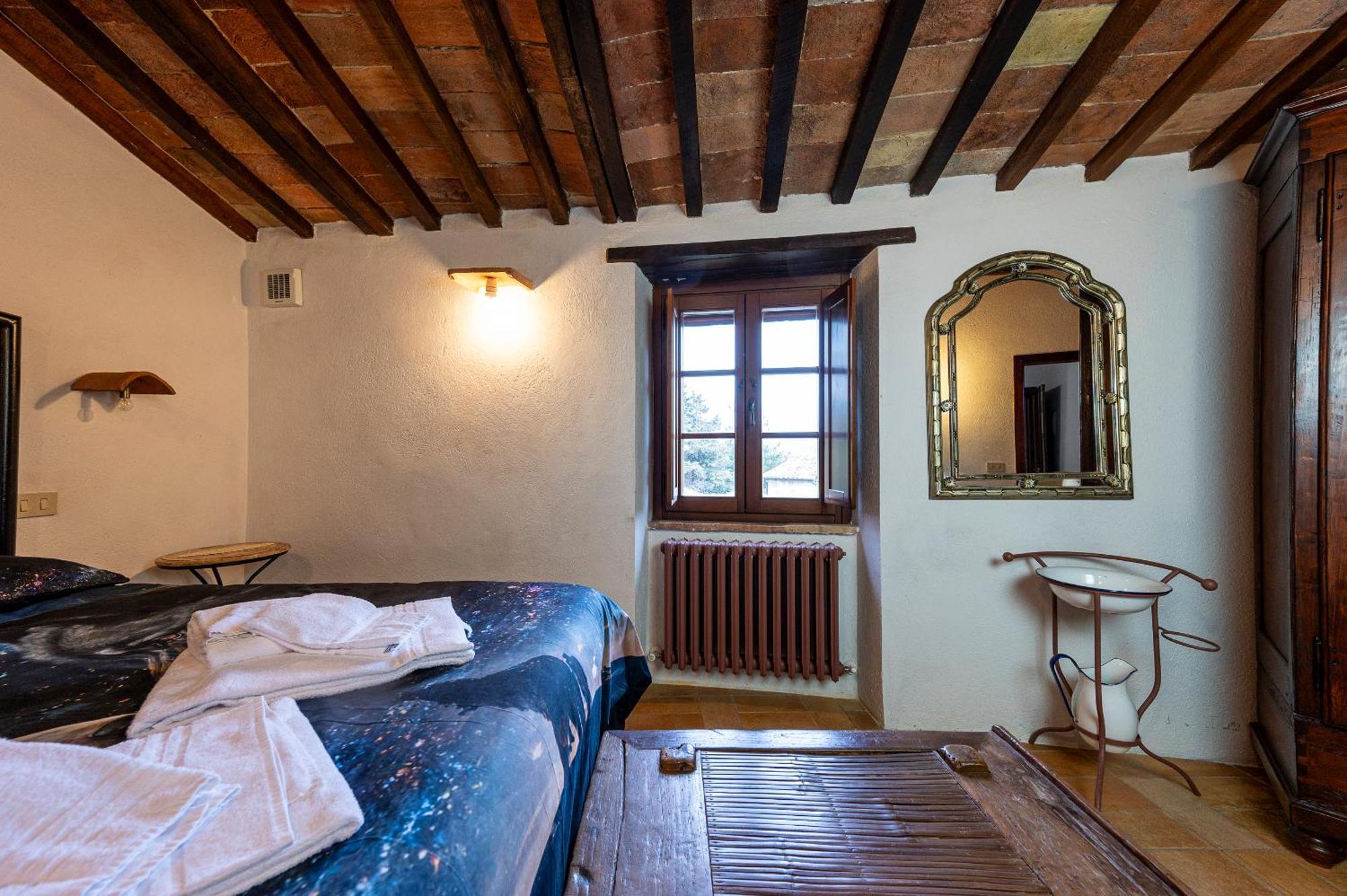 הוילה סרטאנו Il Borgo Del Lupo מראה חיצוני תמונה